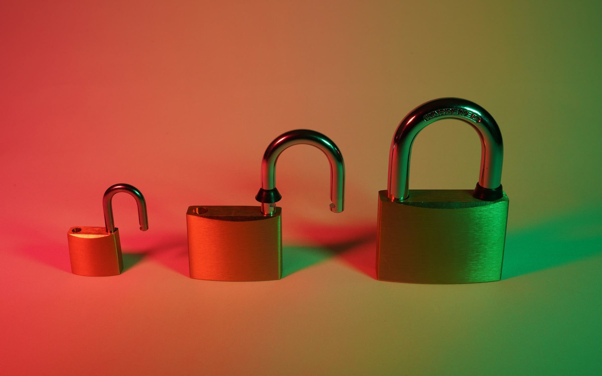 Cadenas ouverts et fermés, rendu 3D